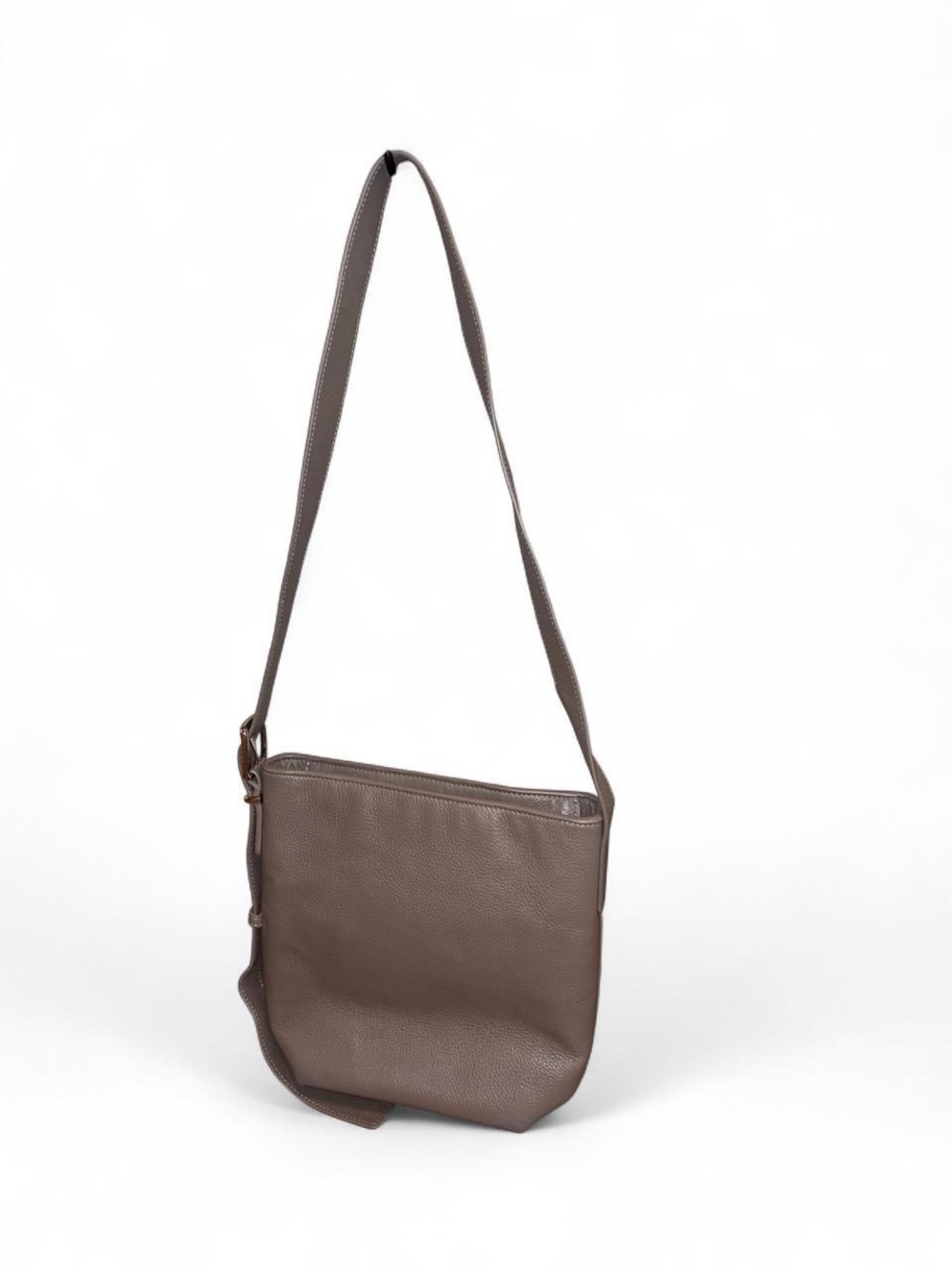 Quince Italian Leather Bucket Crossbody- Leather Mink Color
